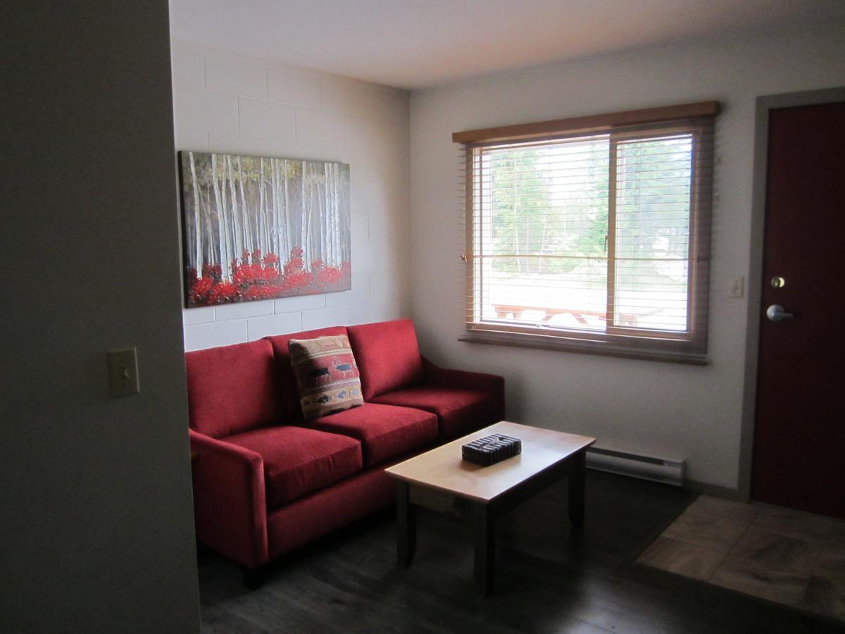 Saddle Mountain Lodge Blue River Bagian luar foto